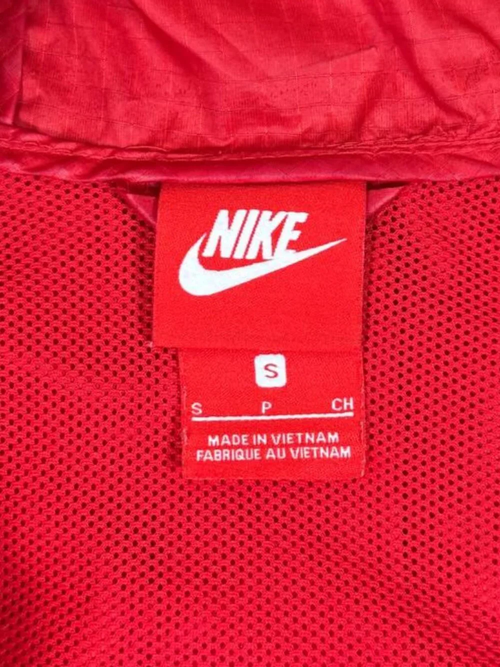 Nike CJSAA 2017 Red Black Hooded Windbreaker Jacket Women’s Size Small - Picture 9 of 14